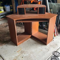 Corner Desk