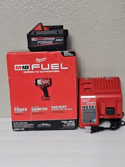 Milwaukee M18 FUEL 18V Brushless 1/2 in. Impact Wrench with Friction Ring Kit 8.0 Forge Battery And  Charger  Brand New 