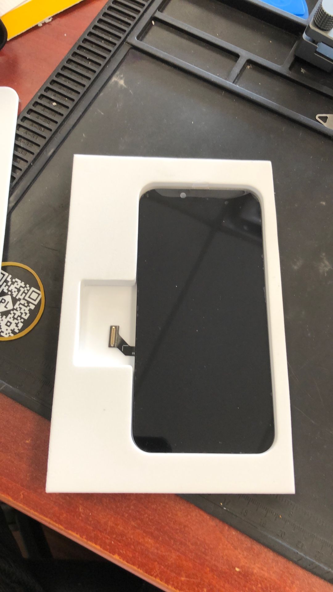 Iphone 14 Screen