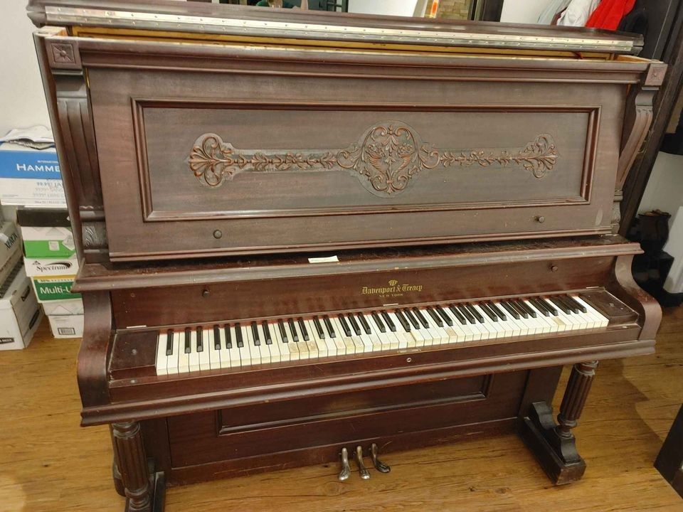 Antique Piano