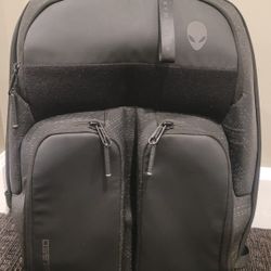 Dell Alienware Horizon Utility Backpack KMFM9 AW523P Fits most laptops up to 17"