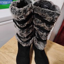 New Women Boots Size 8