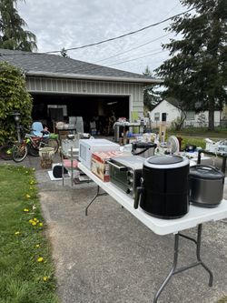 GARAGE  SALE 