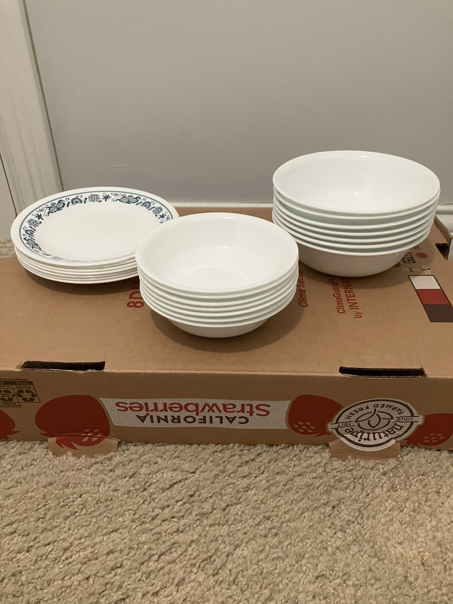 Corelle Bowls & Dishes