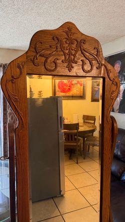 Espejo antiguo.  antique mirror