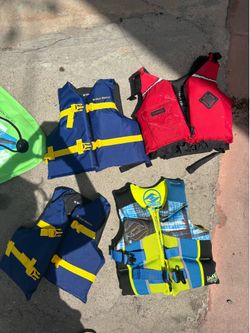 4 Youth Life Jackets
