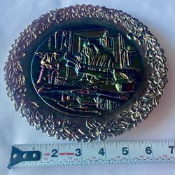 Beautiful Fenton Carnival Glass Decorative Plate from 1976. No chips or cracks
