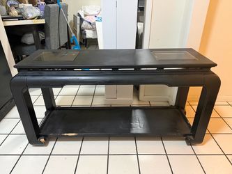 Long table