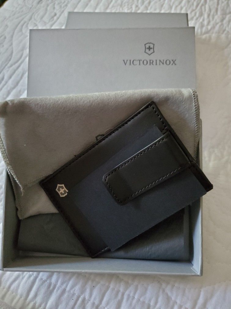Victorinox Money Clip Wallet BRAND NEW