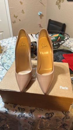 Shoes size 6