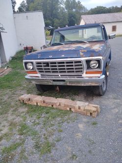 78 Ford step side with ac