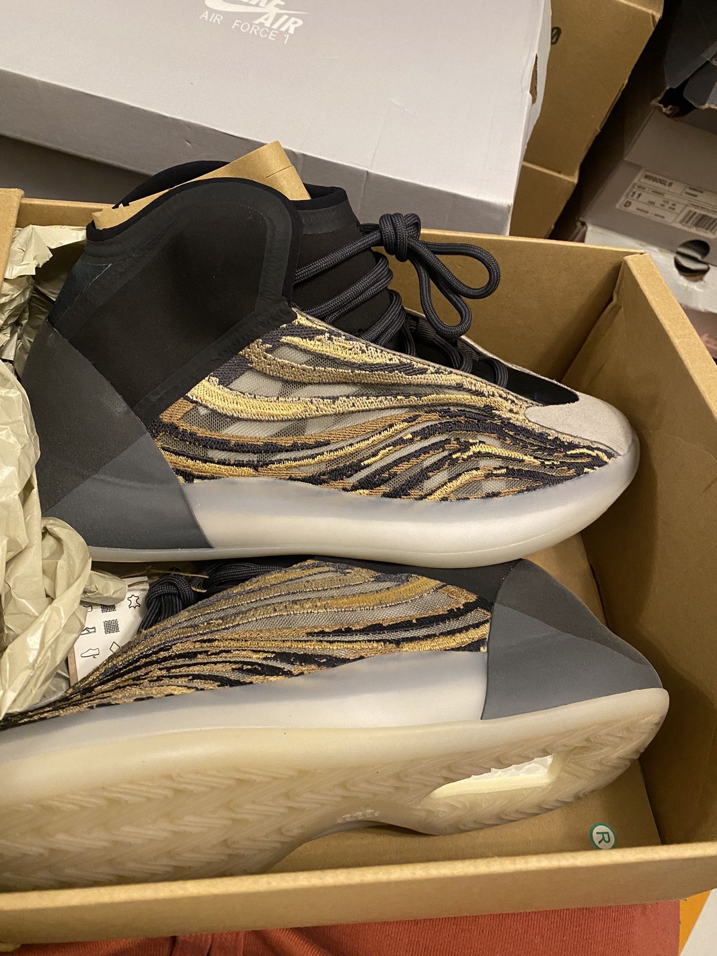 Yeezy Boots size 11 Brand New