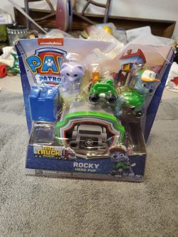 PAW Patrol Big Truck Pups Rocky Hero Pup Figure Set