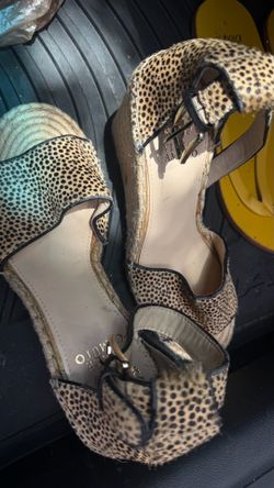 Shoes size 9
