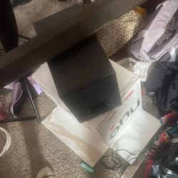 Sony Sound Bar With Bass Speaker. 