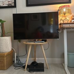 37” Visio smart tv