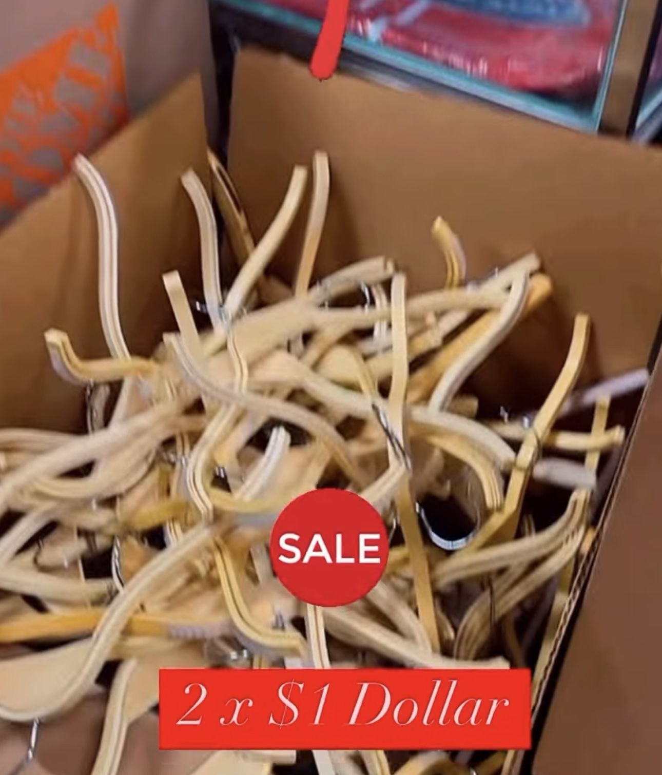 Wood Hangers ( Fancy Style ) 100 PCS X $ 65 Dollars