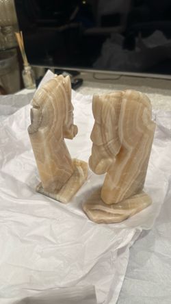 2 MARBLE STONE TROJAN HEAD HORSES