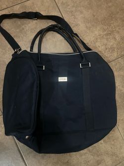 Lacoste duffle bag handles are peeling the rest is intact