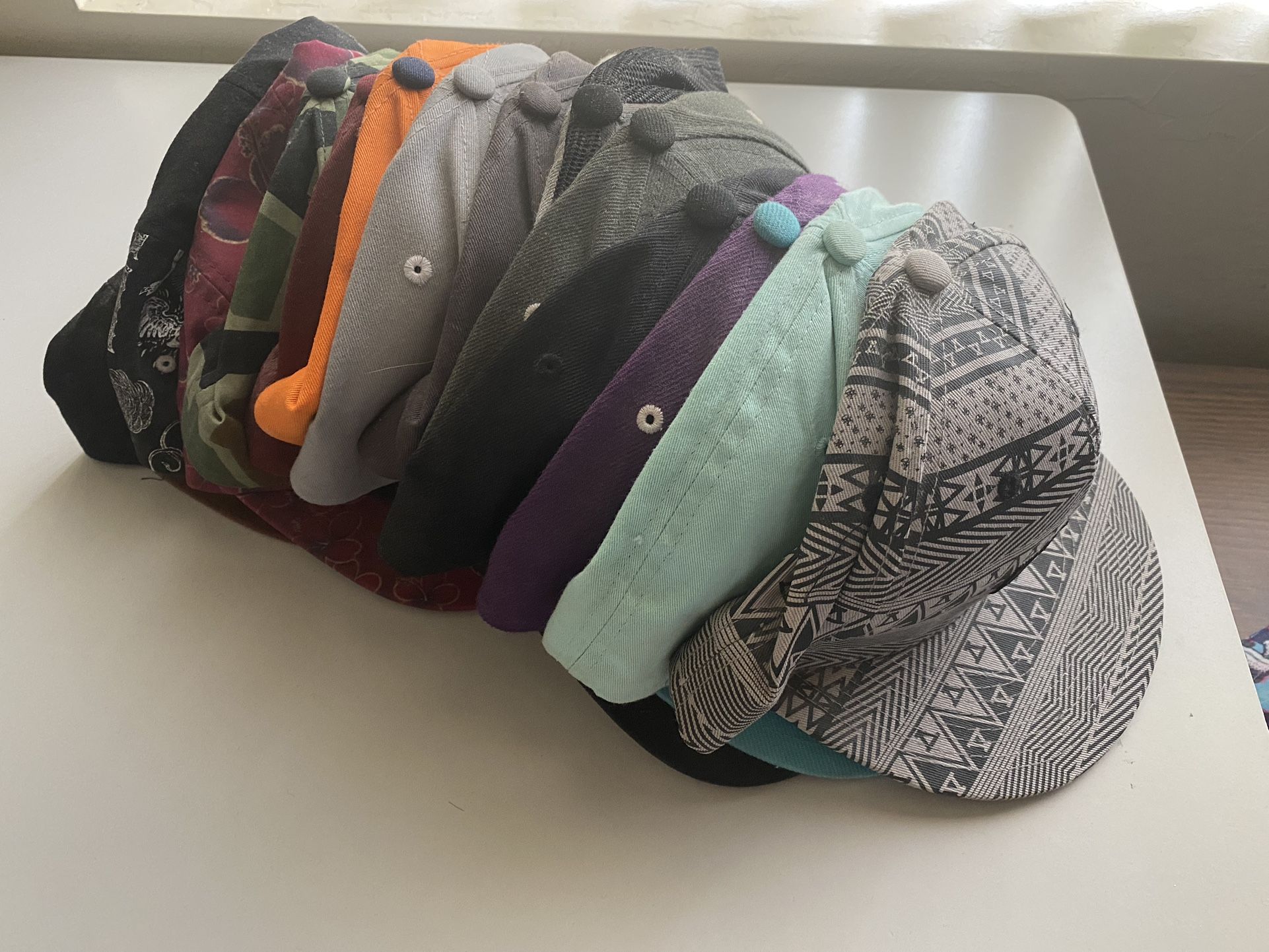 SnapBack Hats $8 Each - Diamond Supply, Krew, Hundreds, Stussy, Etc