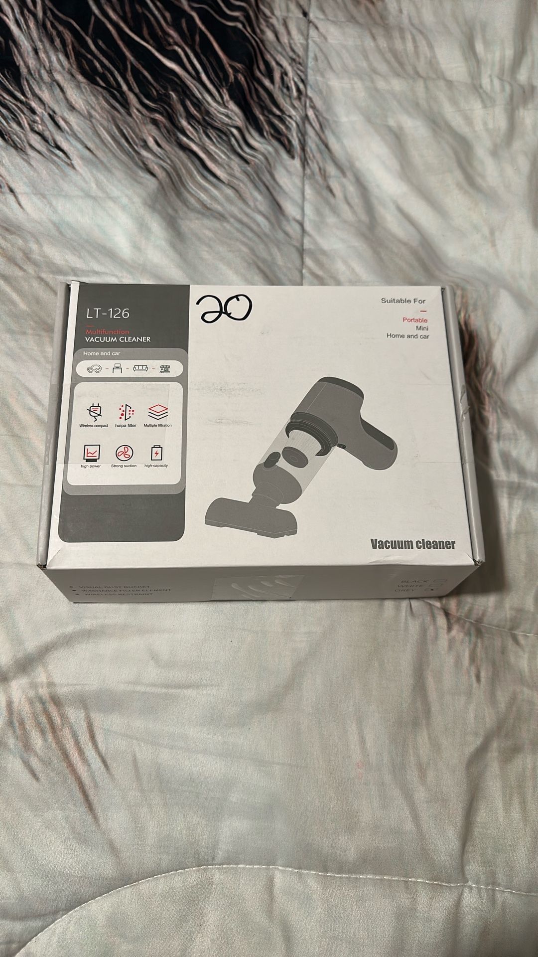 mini vacuum cleaner to clean car or sofa