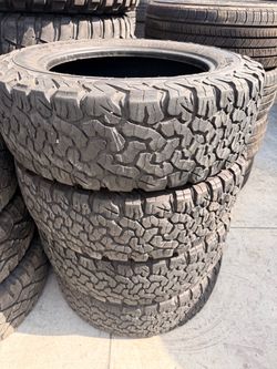 225/65r17 Bfgoodrich ko2 tires en Excelentes condiciones de vida las 4