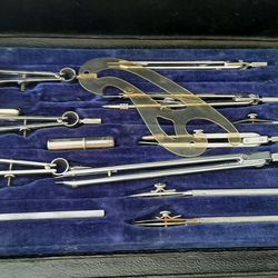 Vintage Michaud-Quantin drafting set