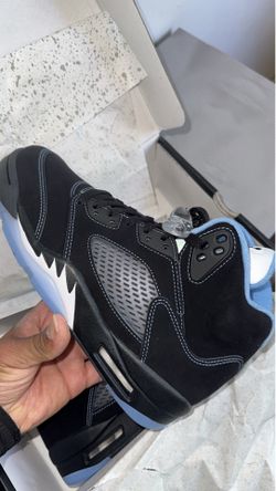Jordan 5 Retro "Black/University Blue.