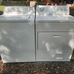 Hotpoint Washer & Whirlpool Dryer  Electric 4 Prong Or 3 Prong