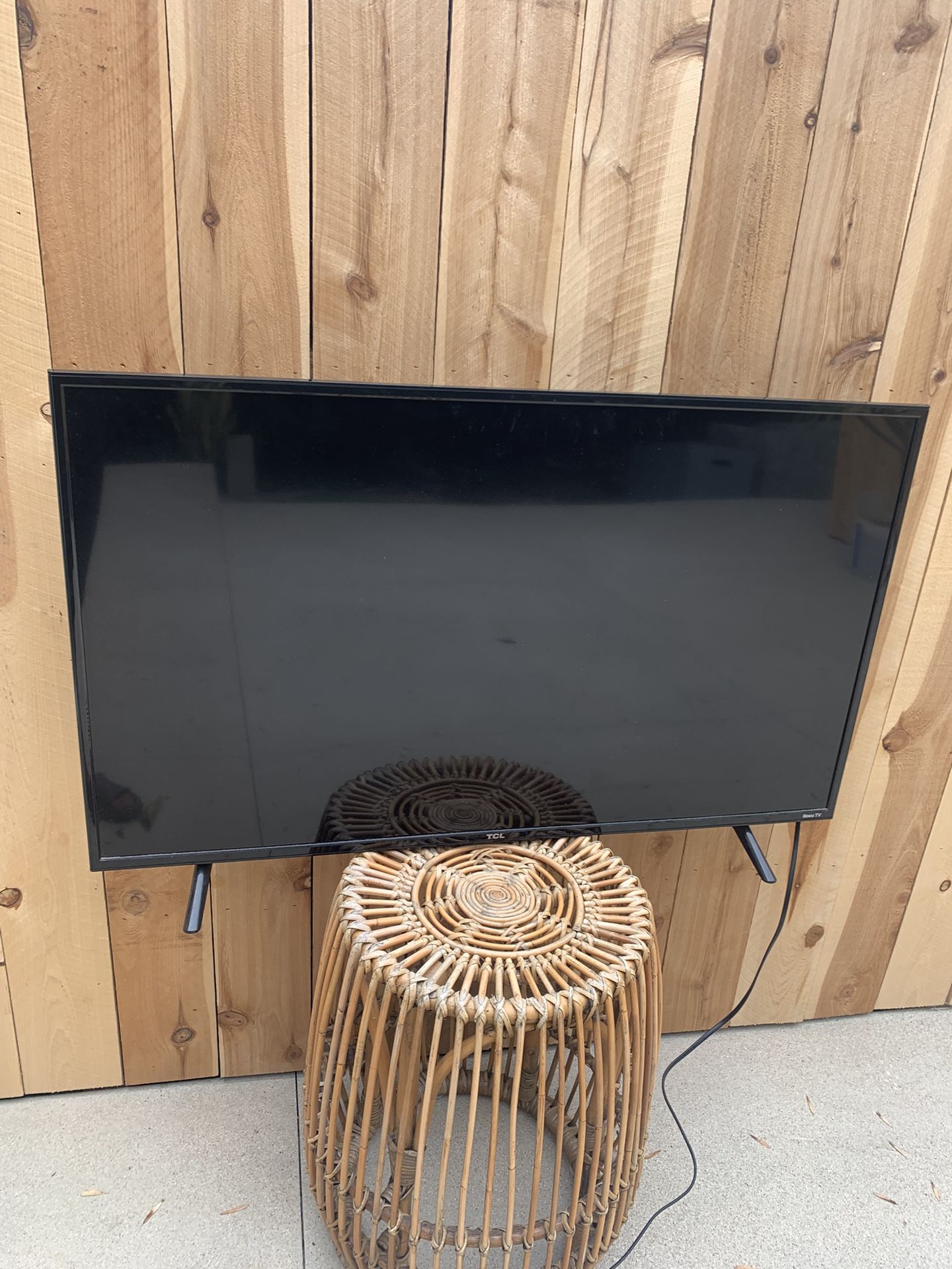 TCL Tv