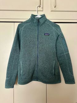 Women’s Patagonia sweater