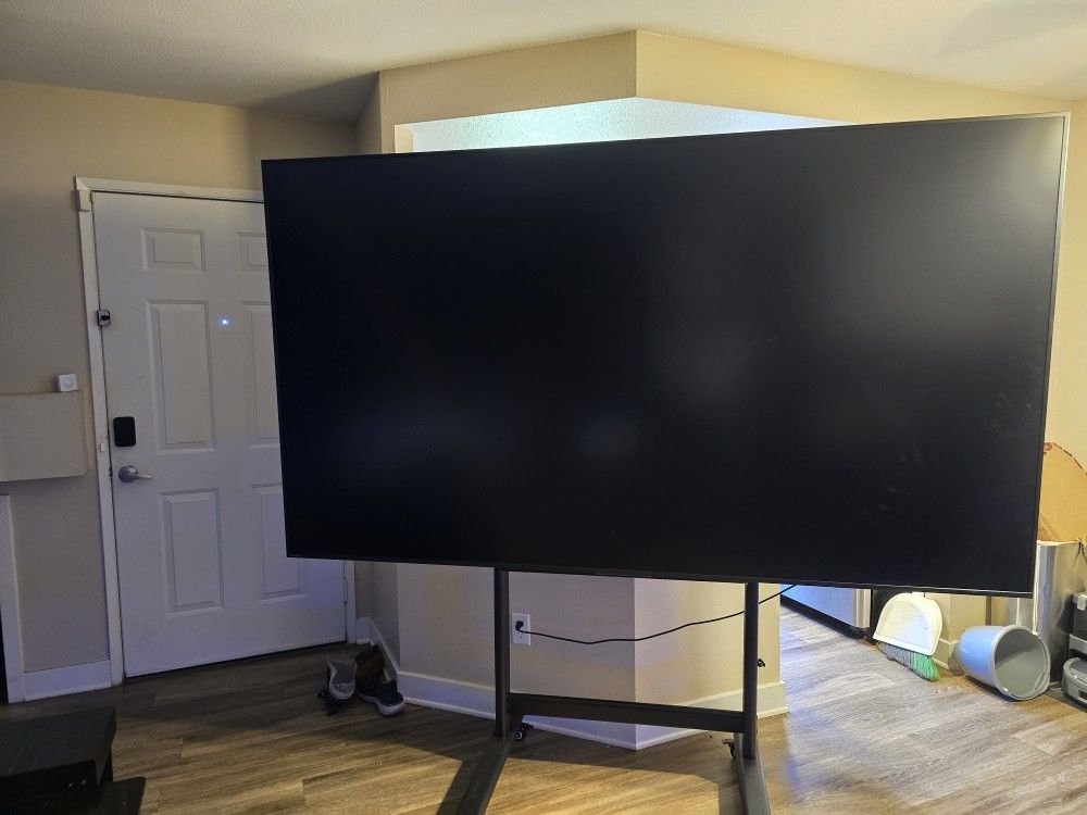 100inch HISENSE Model Num 90qd5qg