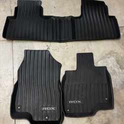  ACURA RDX Like NEW FLOOR MATS.  
