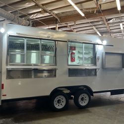 Food Trailer 