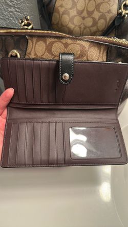 Like new set wallet and purse