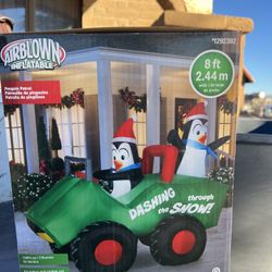 NWB Dashing Through The Snow 8 ft. Inflatable $100