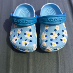 Crocs Daisy 🌼 Baby Size 2/3 