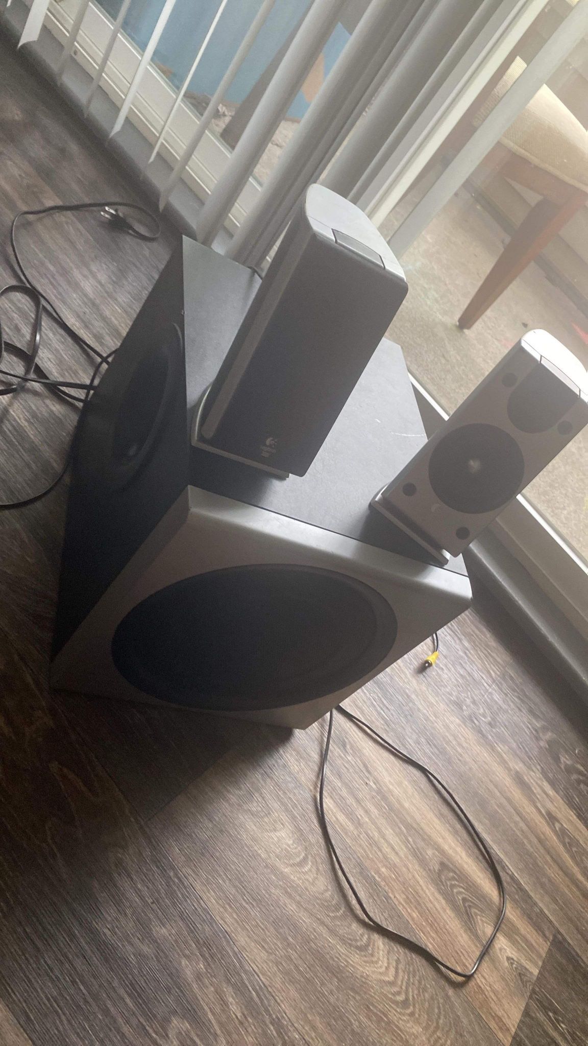 Subwoofer With Surround Sound Speakers
