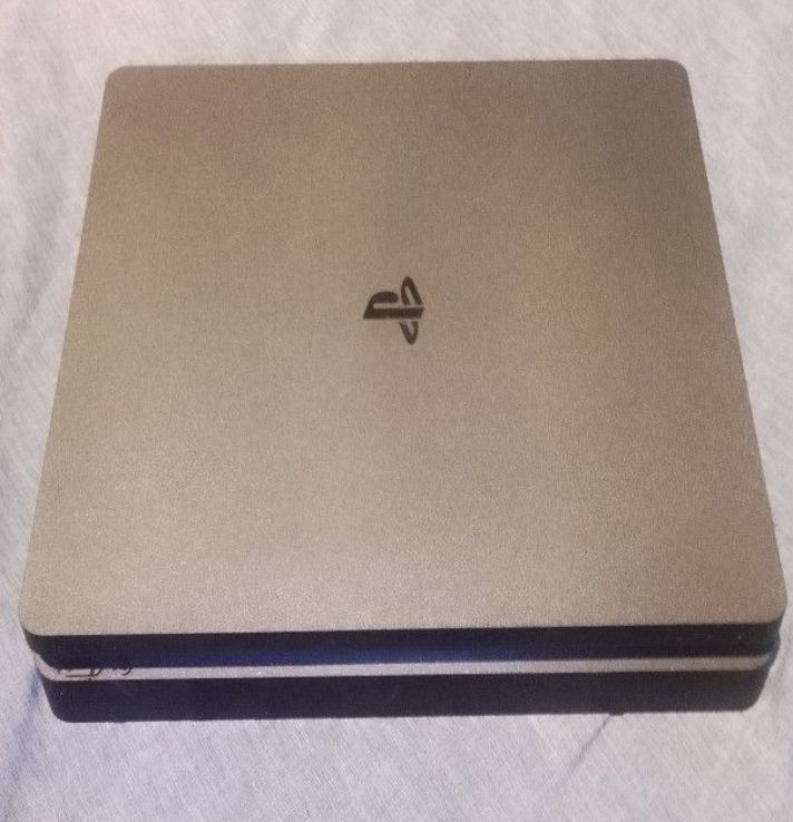 PS4 Slim 500 GB