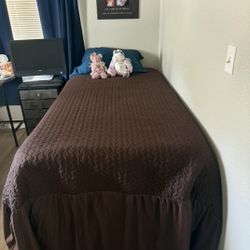 Twin Size Platform Bed 