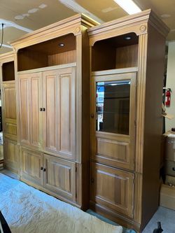 Hooker Brand Entertainment Center