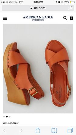 Cute American eagle outfitters wedge sandals