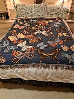 Blanket, Butterfly 🦋 approx 66"Lx52"W