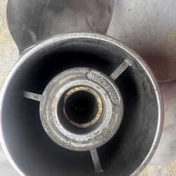 boat propellor 