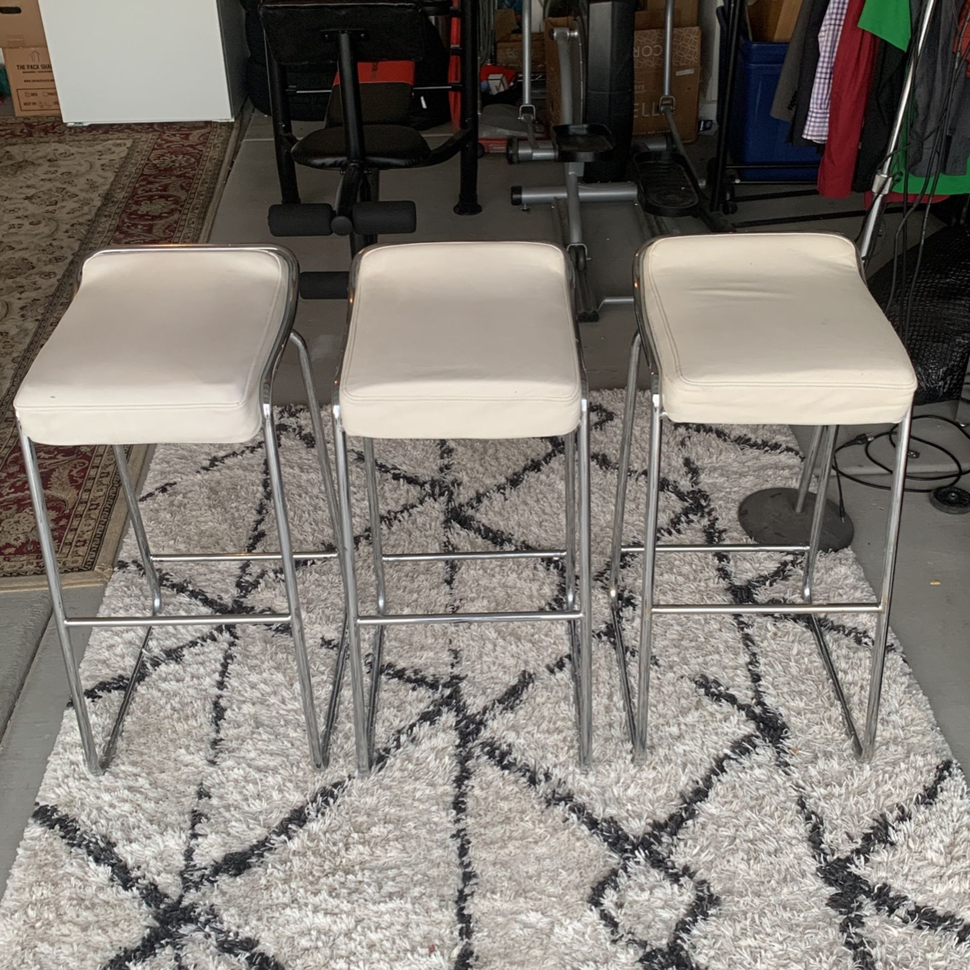 Luxury Bars Chairs
