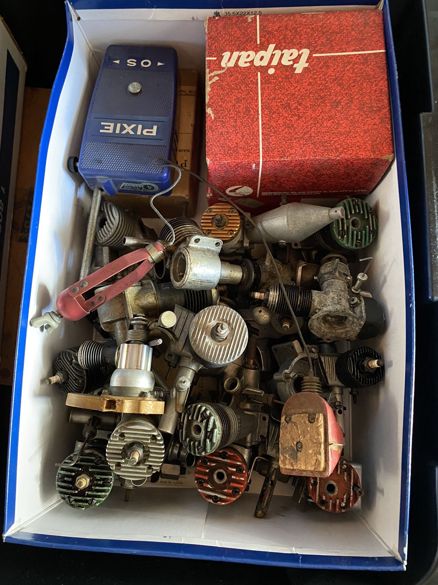 Vintage Model Airplane Engines