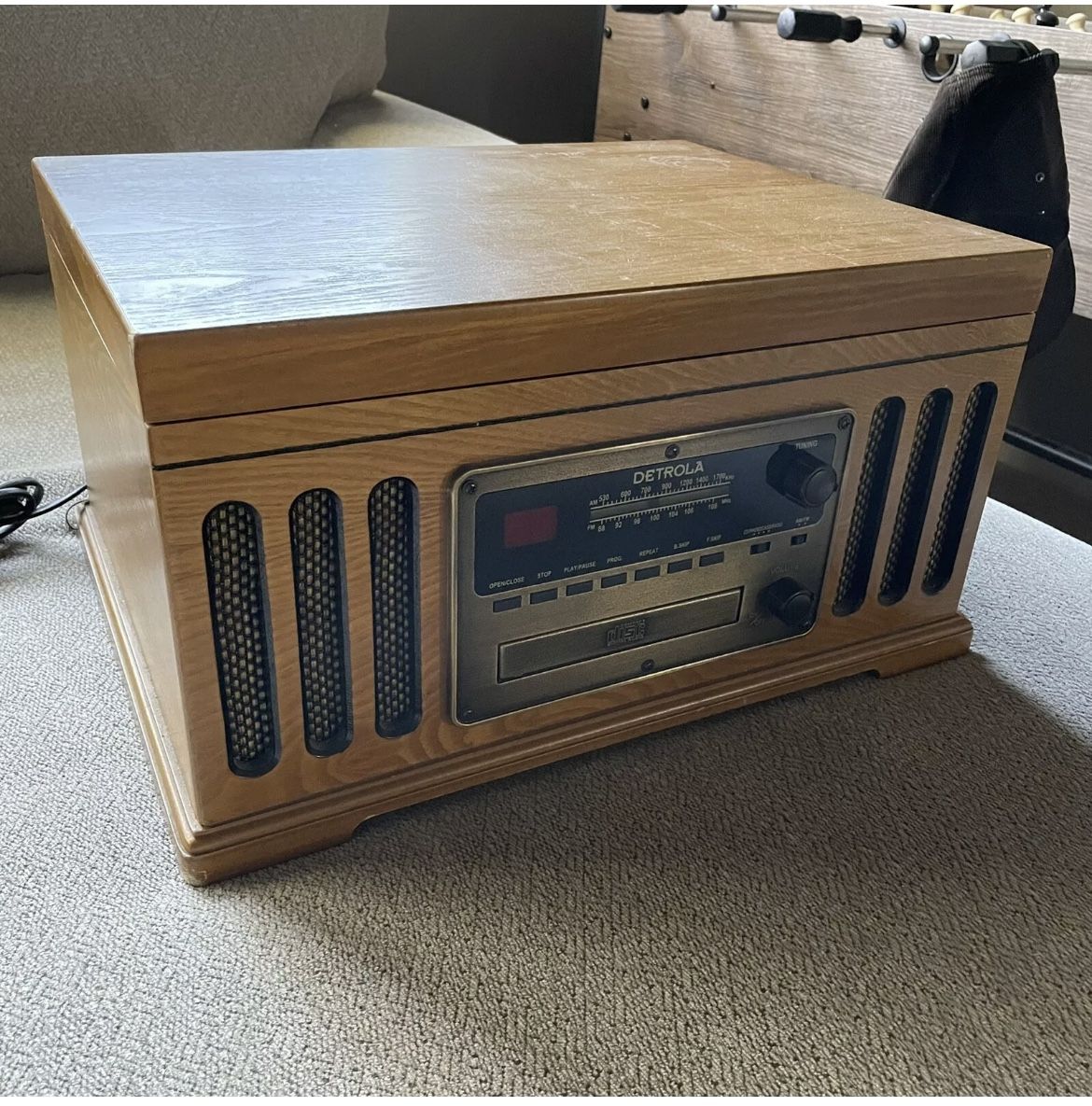 Detrola KM837 Record/CD/AM/FM/Cassette player 80's 90's Oak Working