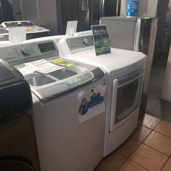 LG Washer And Dryer Set
