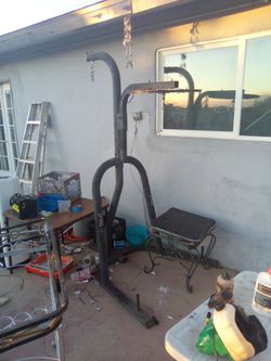 Everlast Punching Bag and Speed Bag Stand