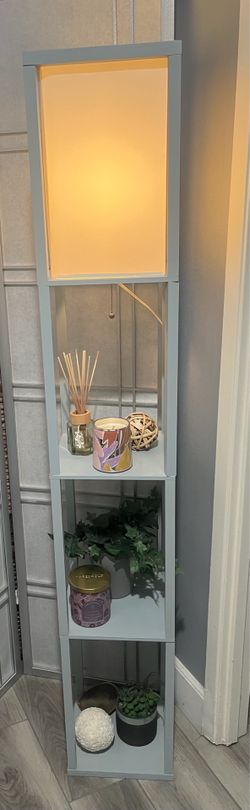 Shelf unit with built in lamp